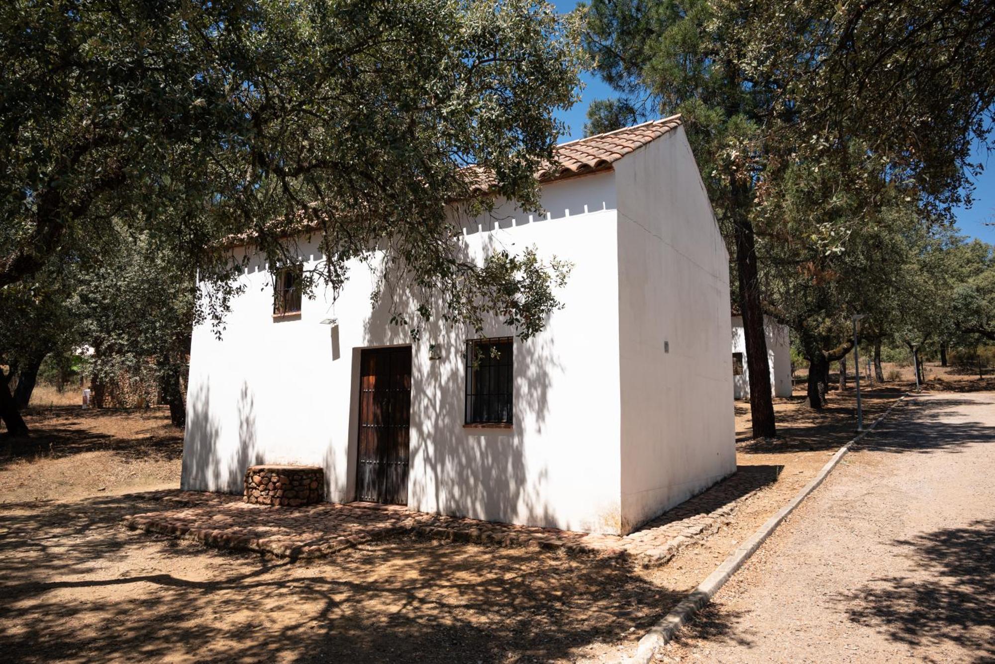 Bungalows Camping Jimmy Jones Villaviciosa de Córdoba Exterior foto